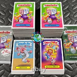 Série 1 de 2024 Garbage Pail Kids en jeu Ensemble maître de 230 cartes Base/physique/illustrée +2x