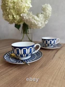 Service à thé Hermès Bleus d’Ailleurs en porcelaine bleue et blanche avec tasse et soucoupe pour deux, coffret inclus
