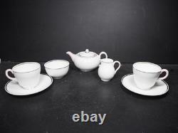Service à thé pour deux Wedgwood vintage rare, blanc avec détails roses et platine