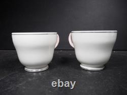Service à thé pour deux Wedgwood vintage rare, blanc avec détails roses et platine