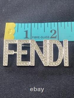 Set de deux broches pin de créateur de la marque de luxe Fendi Set de deux broches pin de créateur de la marque de luxe Fendi