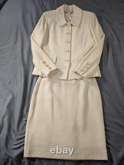 Tailleur jupe St. John Collection pour femme blanc et or veste 4 jupe 2 en maille Santana