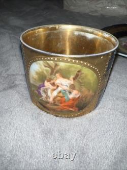Tasse et soucoupe vintage en porcelaine Royal Vienna antique avec marque en forme de ruche, portrait peint à la main