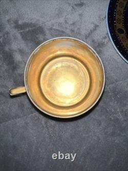 Tasse et soucoupe vintage en porcelaine Royal Vienna antique avec marque en forme de ruche, portrait peint à la main