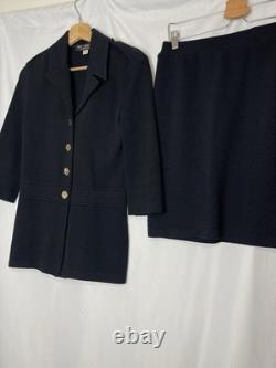 Veste de la collection St. John avec ensemble jupe, bouton doré, bleu marine, taille 4
