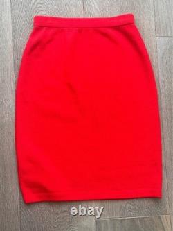 Veste et jupe St John Collection rouge et noir 2/4